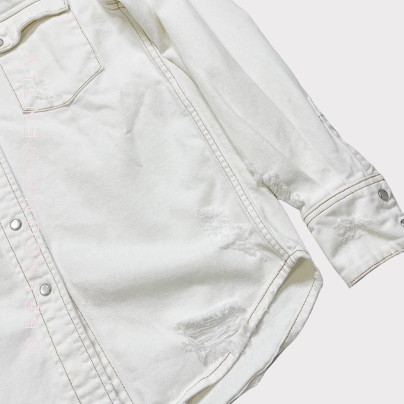 RETROFÊTE Dora Distressed Denim Shirt Jacket - Vintage White - Picture 9 of 10